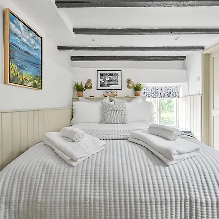 Luxury Couple'S Getaway With River Views And Parking Polperro Exterior photo