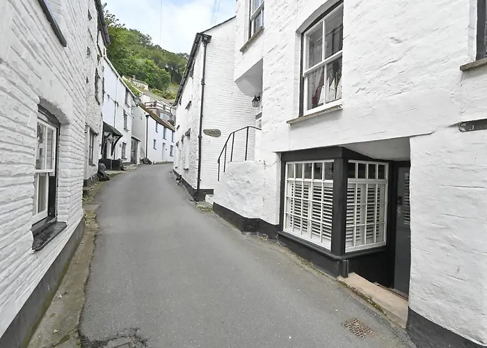 Luxury Couple\'S Getaway With River Views And Parking