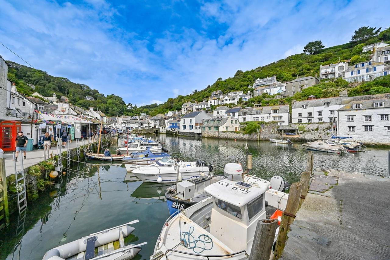 Holiday home Luxury Couple's Getaway With River Views And Parking Polperro
